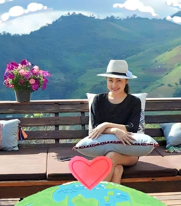 Ms. Por Namwongphrom